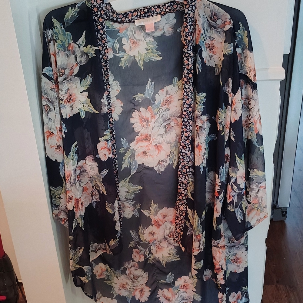 Kimono Navy & Floral By Band of Gypsies Beautiful Peachy Pink